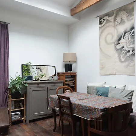 아파트 63 M Near Buttes-chaumont *